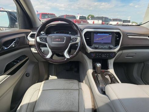 Used 2017 GMC Acadia SLT FWD image 10