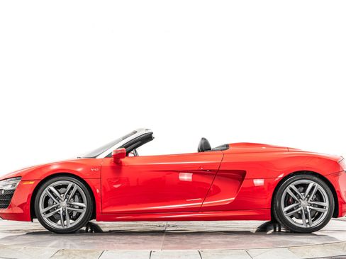 Used 2014 Audi R8 V10 AWD/4WD image 6