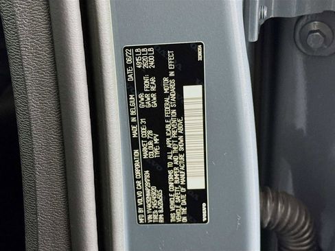 Used 2023 Volvo XC40 B4 Plus w/ Driver Assist Package image 30