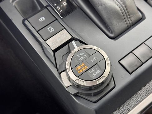 Used 2024 Toyota Tacoma TRD Off-Road image 30