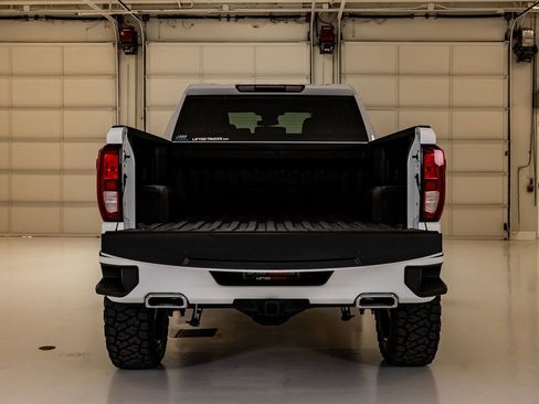 Used 2026 GMC Sierra 1500 Elevation w/ X31 Off-Road Package AWD/4WD image 9