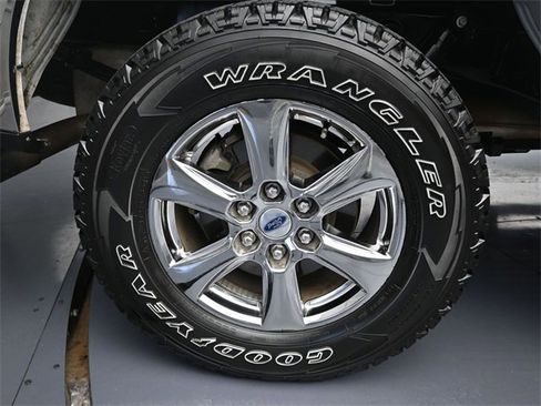 Used 2020 Ford F150 XLT w/ Equipment Group 302A Luxury image 9