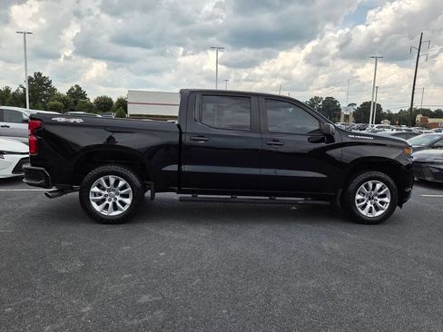 Used 2020 Chevrolet Silverado 1500 Custom w/ Custom Value Package AWD/4WD image 13