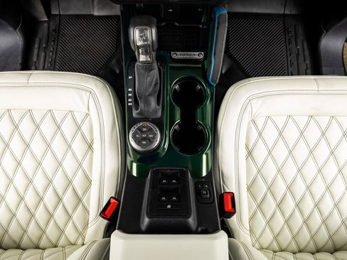 Used 2024 Ford Bronco Wildtrak image 27