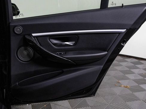 Used 2017 BMW 340i xDrive Sedan AWD/4WD image 34