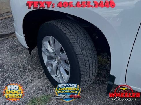 Used 2023 Chevrolet Silverado 1500 Custom AWD/4WD image 25