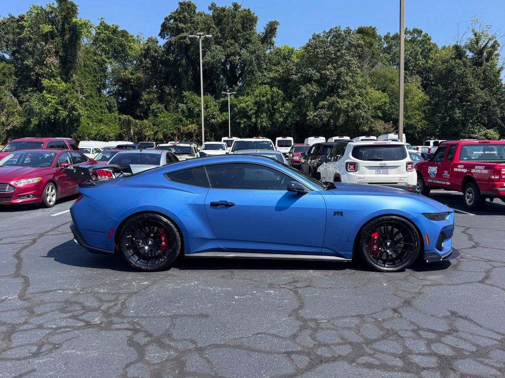 Used 2024 Ford Mustang GT Premium RWD image 4