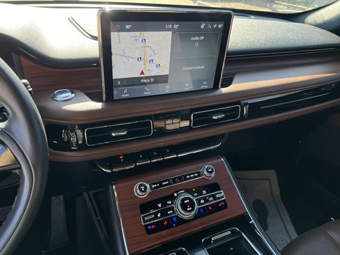 Used 2022 Lincoln Aviator Reserve w/ Elements Package Plus image 26