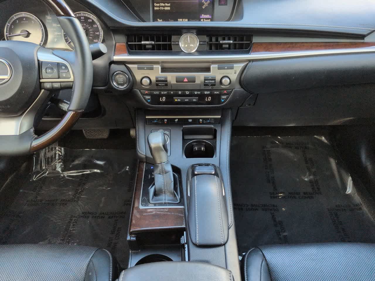 Used 2018 Lexus ES 350 w/ Luxury Package w/Wood Trim FWD image 18