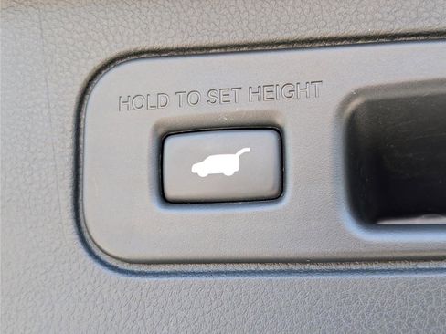 Used 2023 Honda Pilot Elite image 15