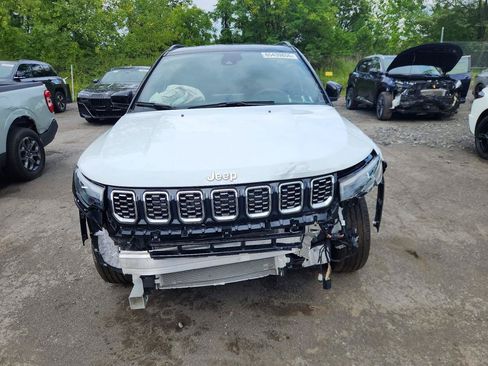 Used 2024 Jeep Compass Limited w/ Elite Group AWD/4WD image 2