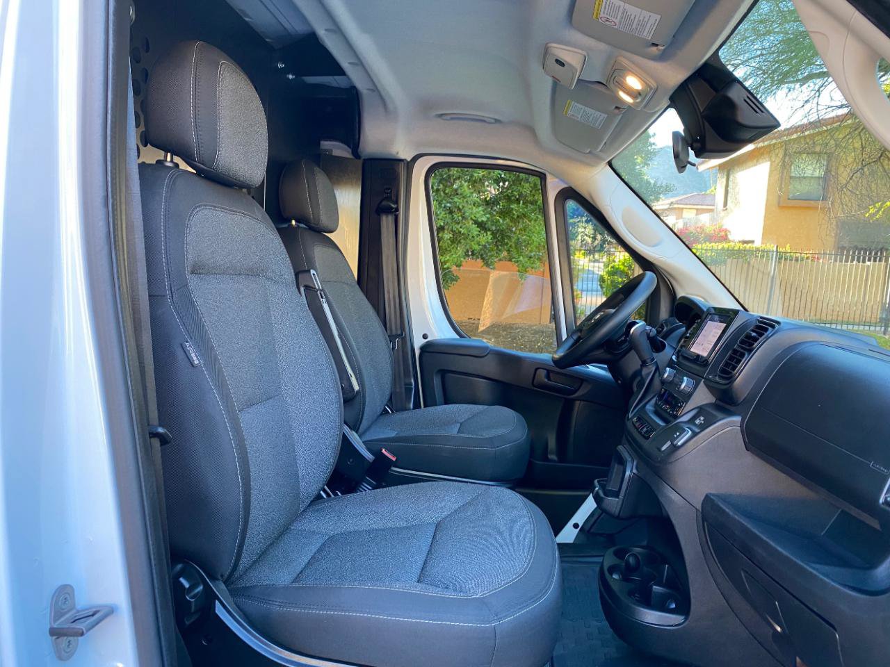 Used 2025 RAM ProMaster 2500 w/ U-Haul Equipment Group FWD image 36