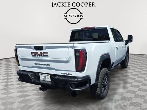 Used 2026 GMC Sierra 2500 AT4X AWD/4WD image 5