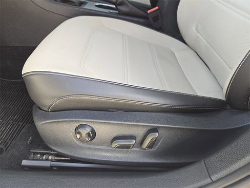 Used 2021 Volkswagen Passat 2.0T R-Line image 25