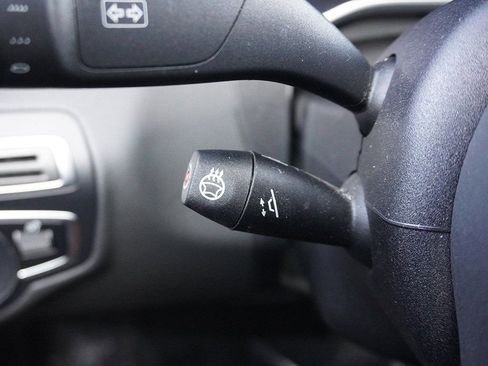 Used 2023 Mercedes-Benz C 300 4MATIC Coupe image 48