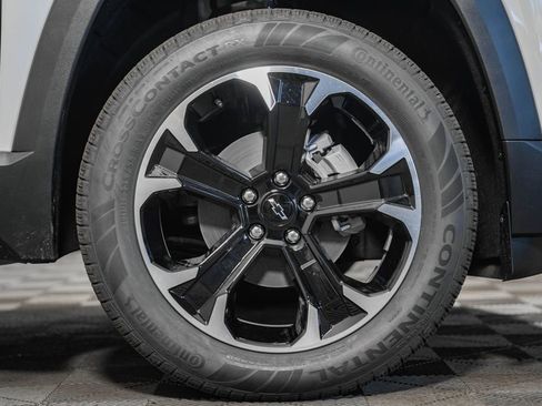 New 2026 Chevrolet Equinox LT w/ Convenience Package II image 17