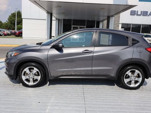 Used 2016 Honda HR-V EX image 2
