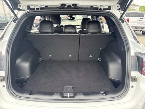 Used 2025 Jeep Compass Limited AWD/4WD image 8