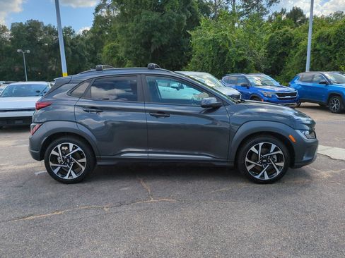Used 2022 Hyundai Kona Limited FWD image 4