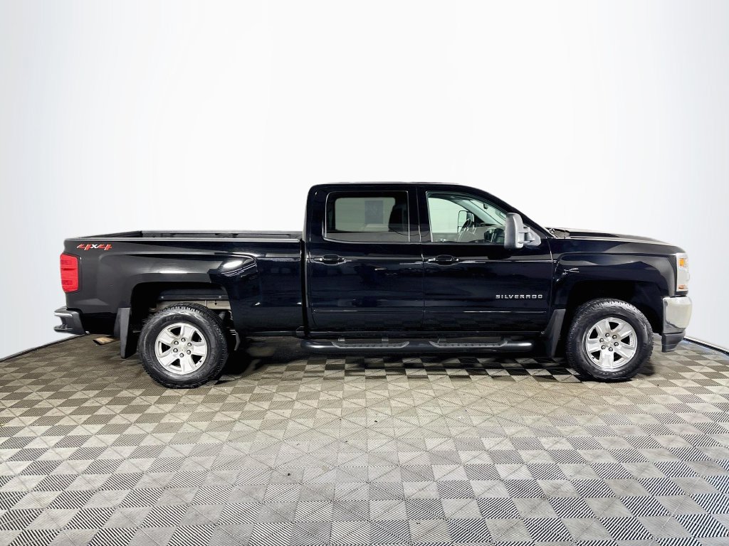 Used 2018 Chevrolet Silverado 1500 LT w/ All Star Edition AWD/4WD image 5