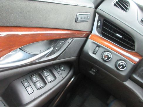 Used 2019 Cadillac Escalade Premium Luxury AWD/4WD image 34