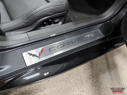 Used 2017 Chevrolet Corvette Z06 Coupe w/ 3LZ RWD image 27