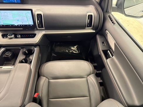 Certified 2025 Ford Expedition Max Active image 28