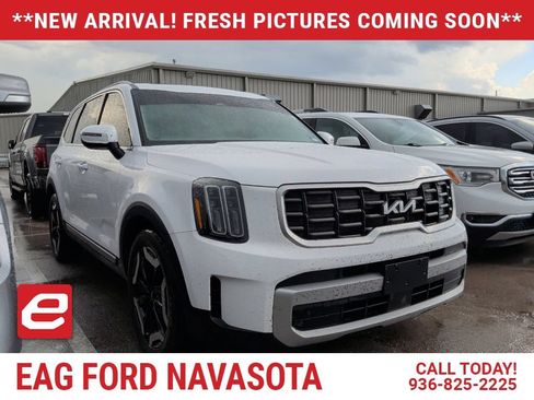 Used 2023 Kia Telluride S w/ S Sunroof Package AWD/4WD image 1