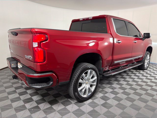 Used 2024 Chevrolet Silverado 1500 High Country w/ High Country Premium Package AWD/4WD image 6