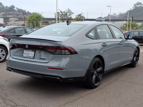 Used 2023 Honda Accord Sport image 4