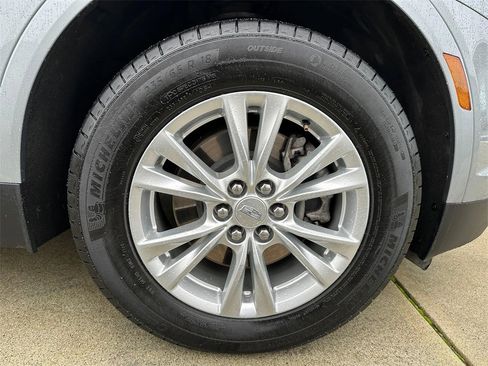 Certified 2023 Cadillac XT5 Luxury image 9