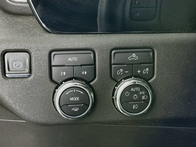 Used 2024 GMC Sierra 1500 Elevation AWD/4WD image 11