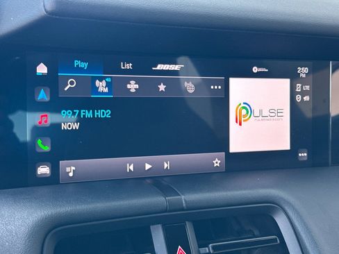 Certified 2021 Porsche Taycan image 17