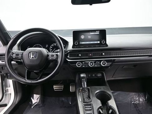 Used 2025 Honda Civic Sport image 18