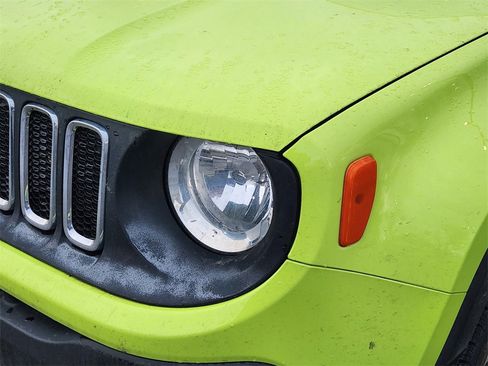 Used 2018 Jeep Renegade Sport w/ Power & Air Group image 5