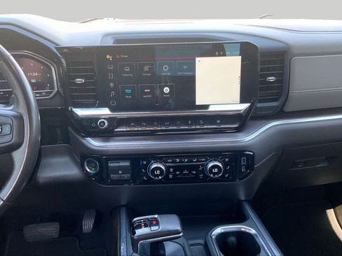 Used 2022 GMC Sierra 1500 SLT w/ SLT Premium Plus Package AWD/4WD image 7