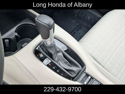 Used 2023 Honda HR-V LX image 21