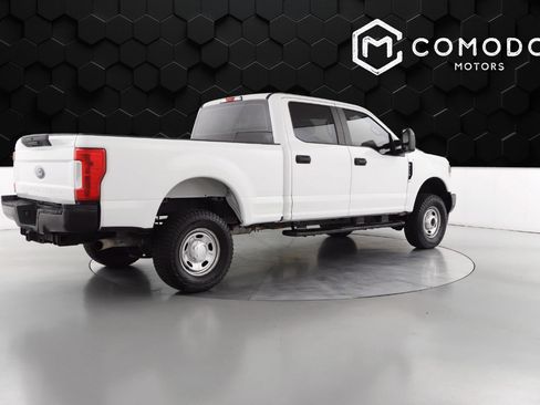 Used 2019 Ford F250 XL image 3