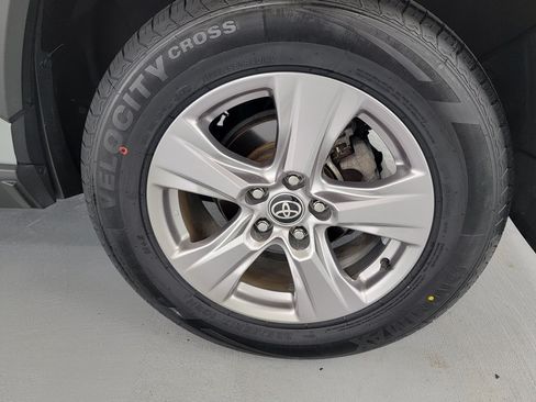 Used 2023 Toyota RAV4 XLE FWD image 11