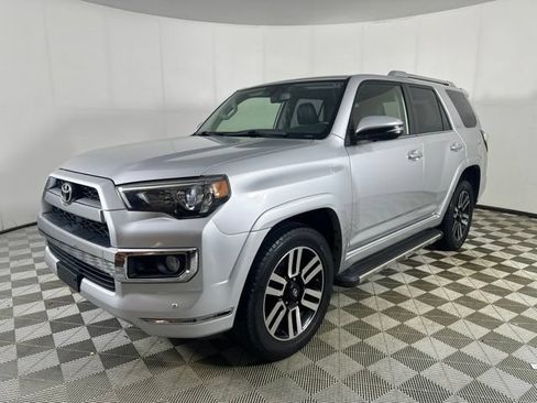Used 2015 Toyota 4Runner Limited AWD/4WD image 3