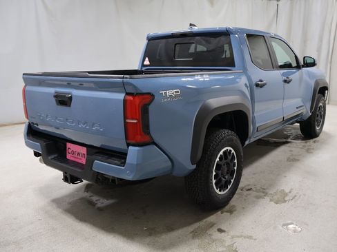 New 2026 Toyota Tacoma TRD Off-Road w/ TRD Off Road Upgrade Package AWD/4WD image 4