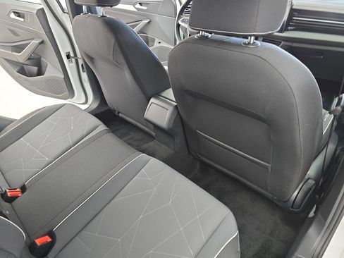 Certified 2025 Volkswagen Jetta Sport image 11