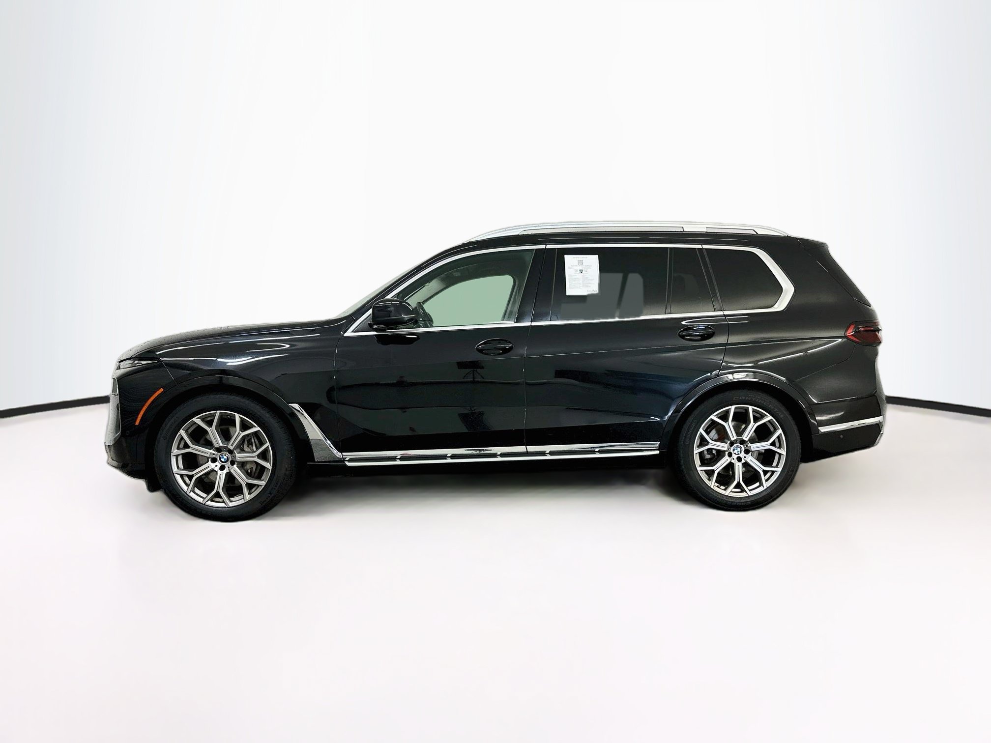 Used 2025 BMW X7 xDrive40i AWD/4WD image 4
