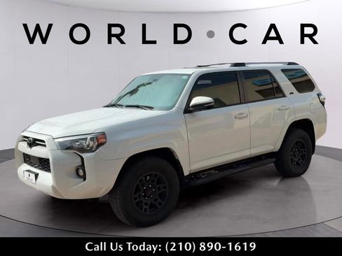 Used 2023 Toyota 4Runner SR5 Premium w/ Moonroof Package image 7