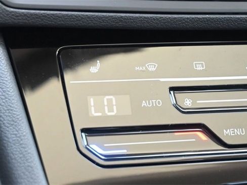 New 2025 Volkswagen Jetta SE image 17