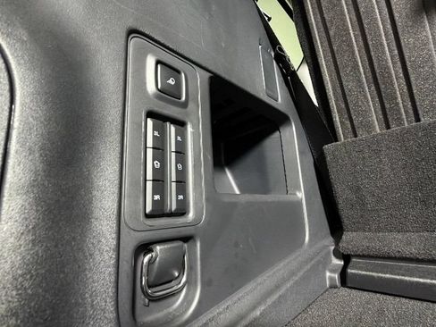 Used 2026 Ford Expedition Active RWD image 32