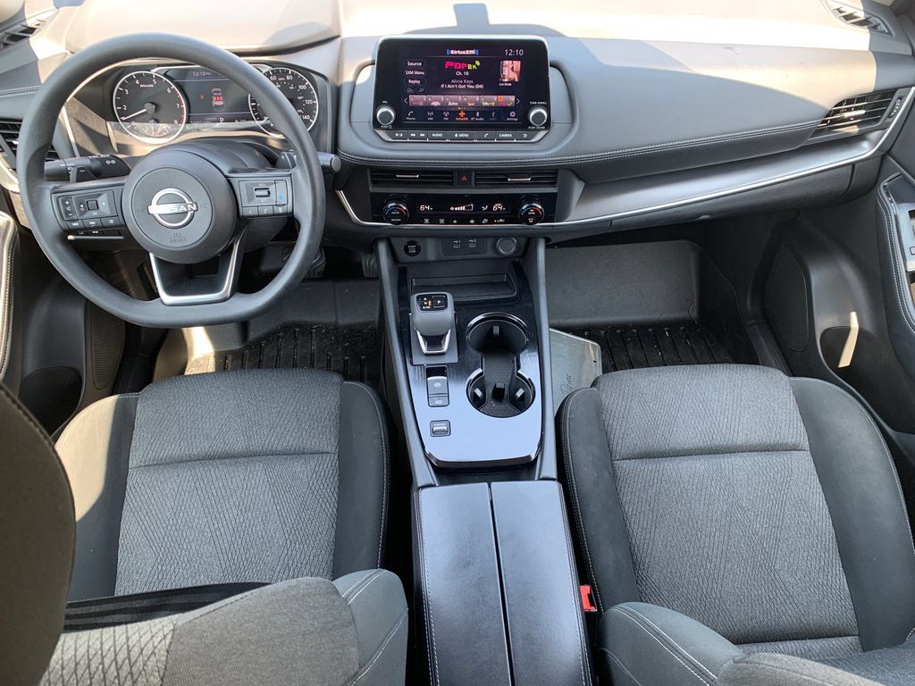 Used 2024 Nissan Rogue SV FWD image 15