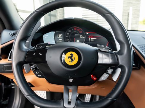 Used 2021 Ferrari Roma RWD image 21