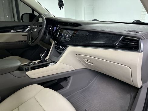 Certified 2021 Cadillac XT6 Premium Luxury image 30