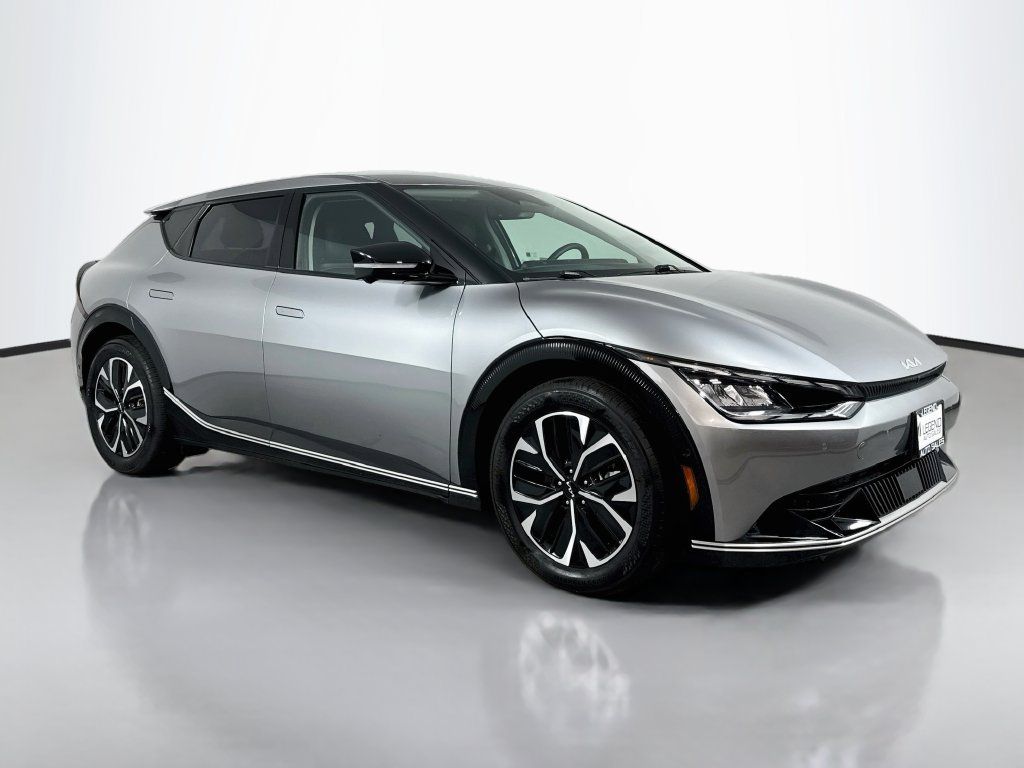 Used 2023 Kia EV6 Wind w/ Wind Technology Package AWD/4WD image 4